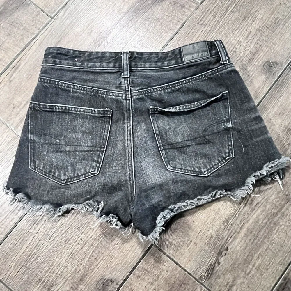 American Eagle Cutoff Shorts Womens Sz 4 Black Hi-Rise 30x2 Distressed Denim - Picture 2 of 10